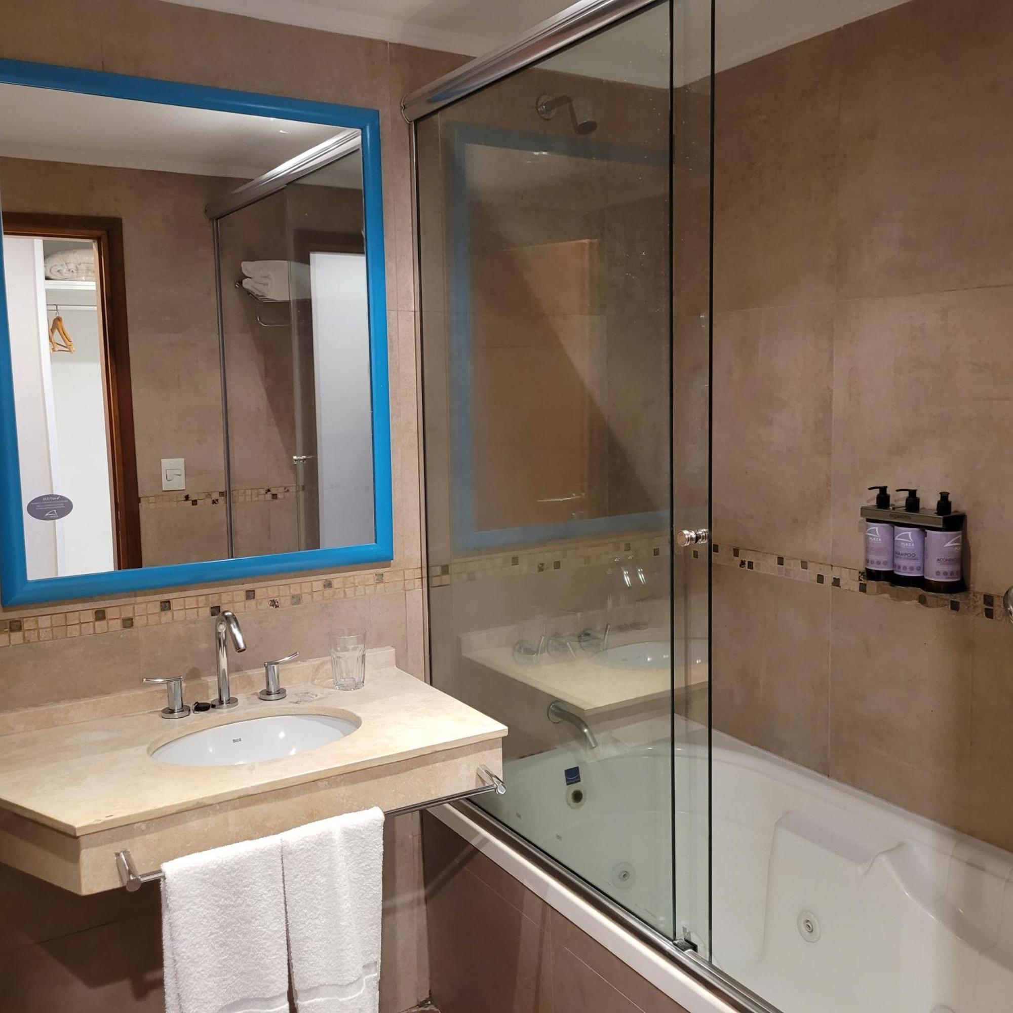 Hotel Plaza Колон Экстерьер фото