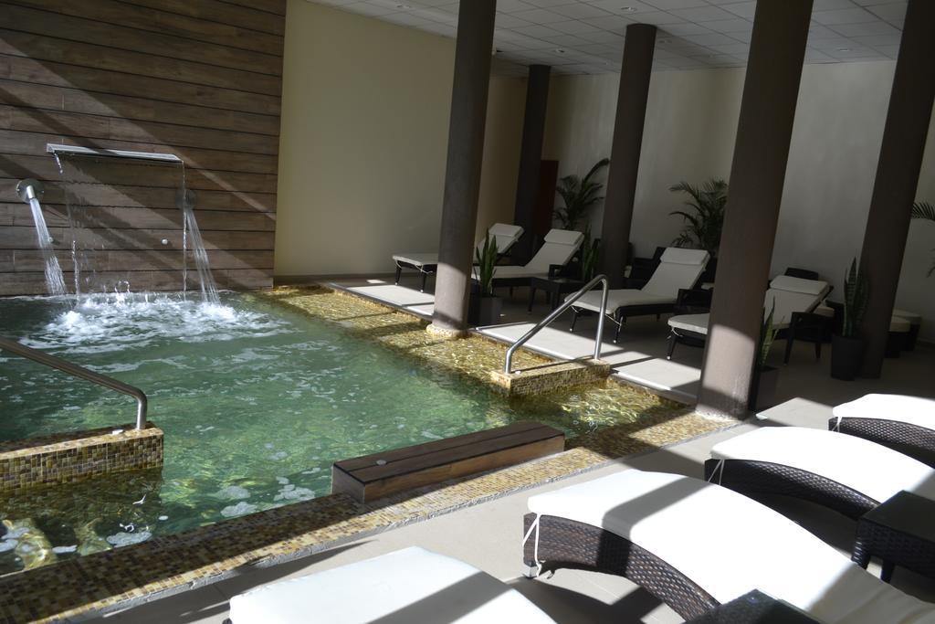 Hotel Plaza Колон Экстерьер фото